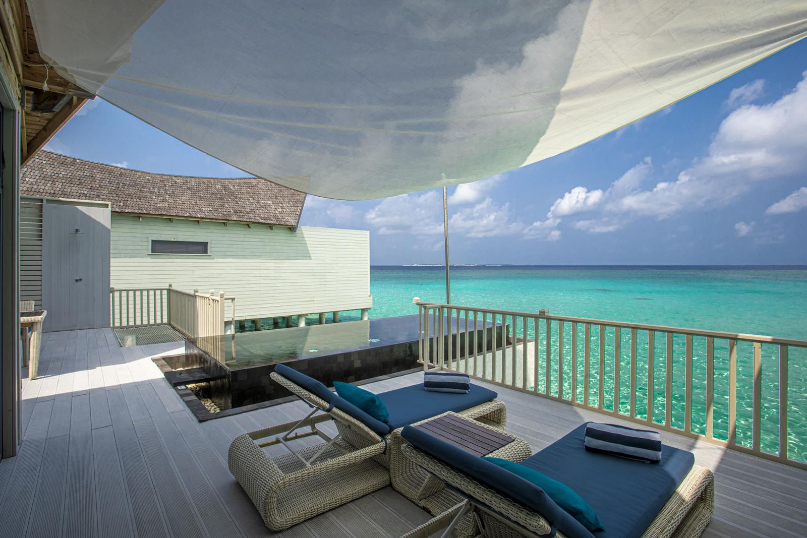 Mövenpick Resort Kuredhivaru Maldives en Maldivas
