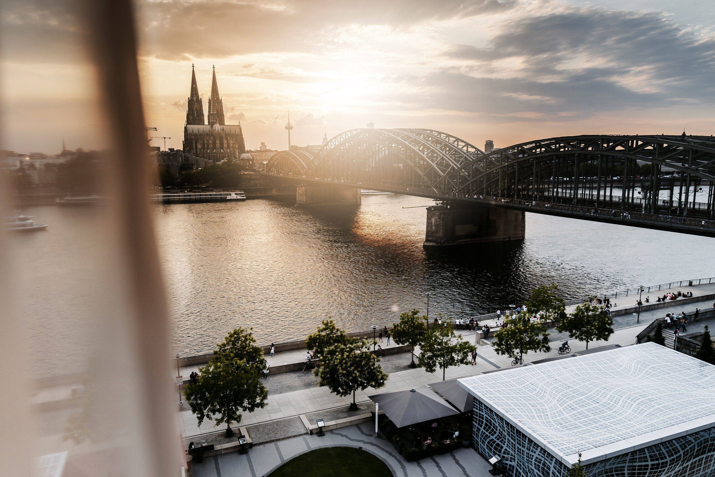 Hyatt Regency Cologne en su destino