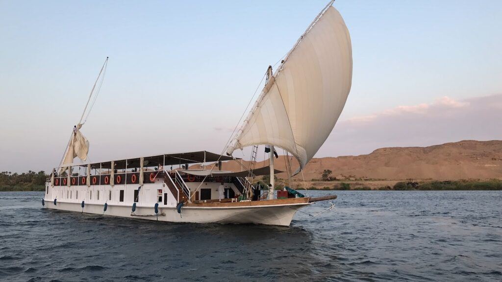 Dahabeya Nile Sailing en su destino