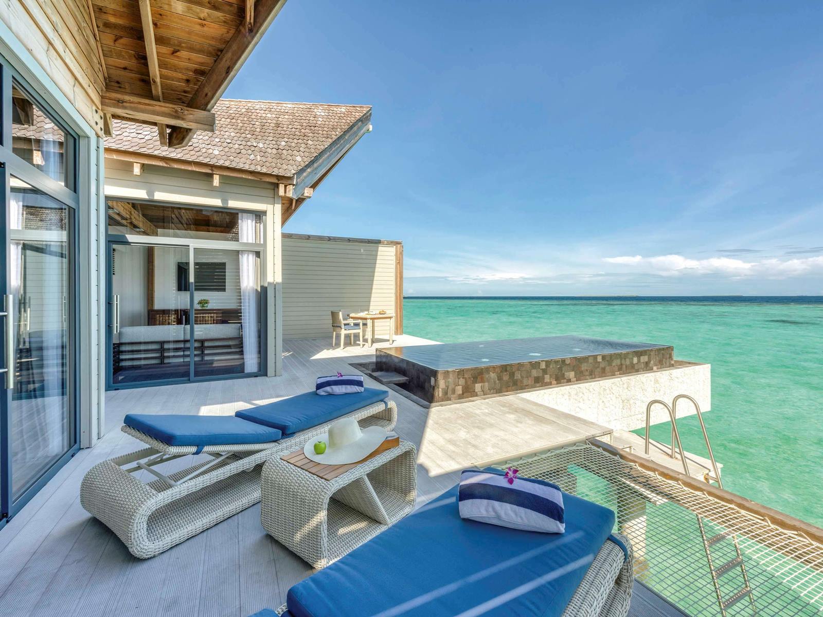 Mövenpick Resort Kuredhivaru Maldives en Maldivas