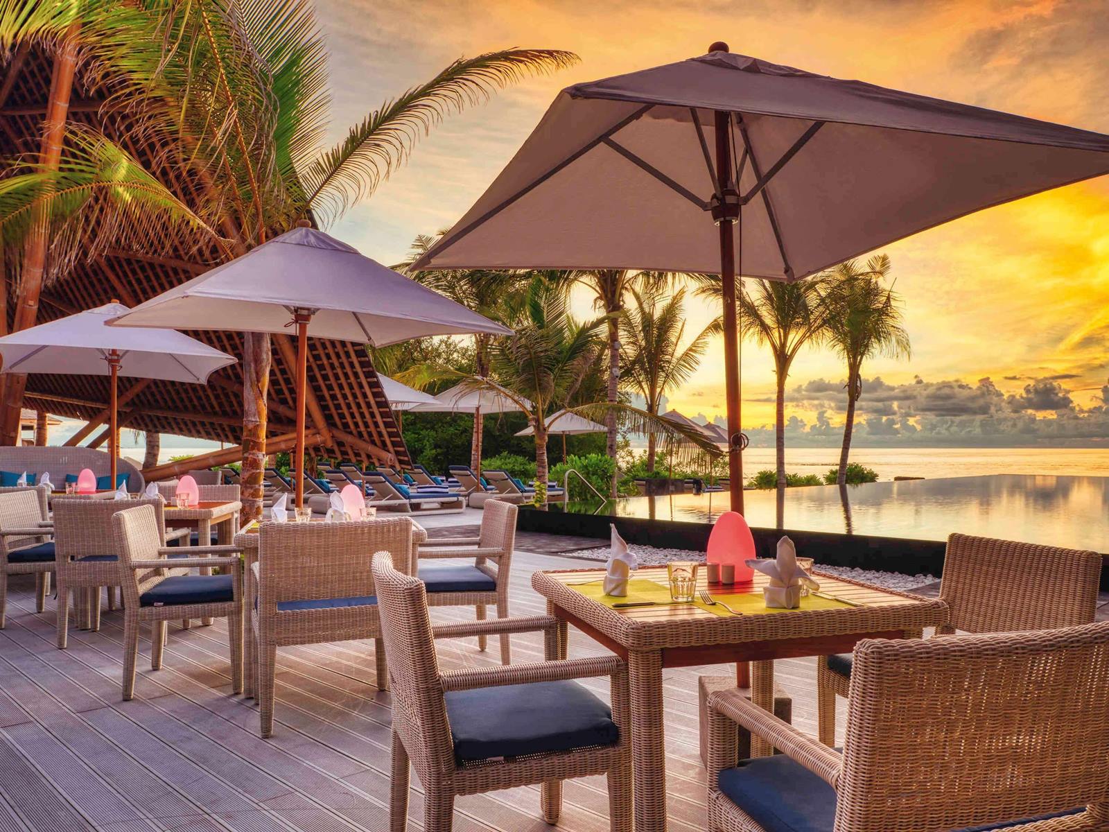 Mövenpick Resort Kuredhivaru Maldives en Maldivas