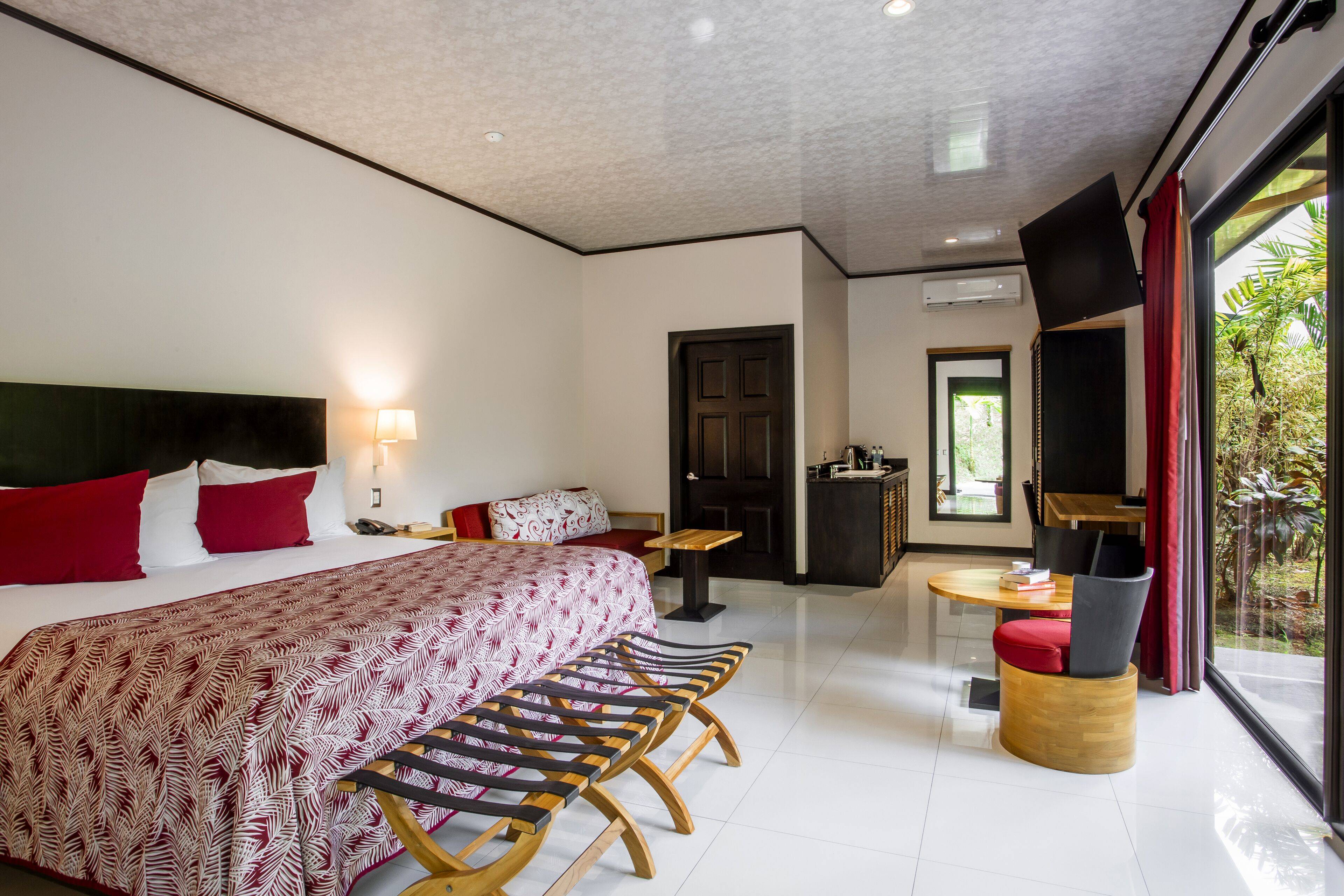 Arenal Manoa & Hot Springs Resort