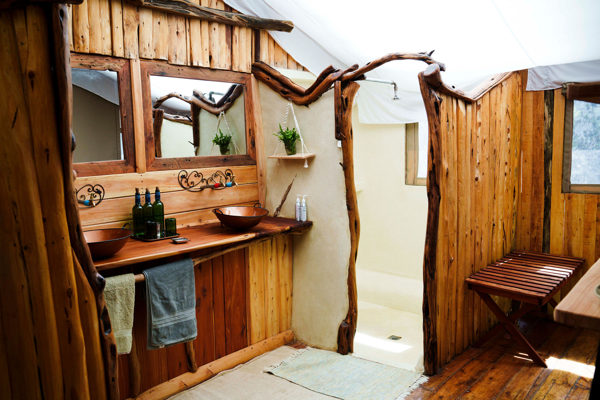 Ekorian's Mugie Camp