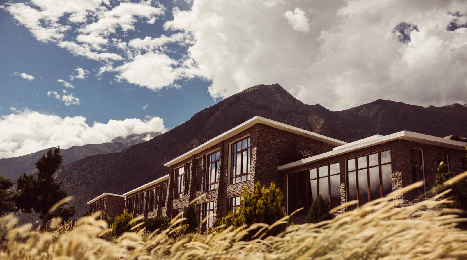 Shinta Mani Mustang - A Bensley Collection