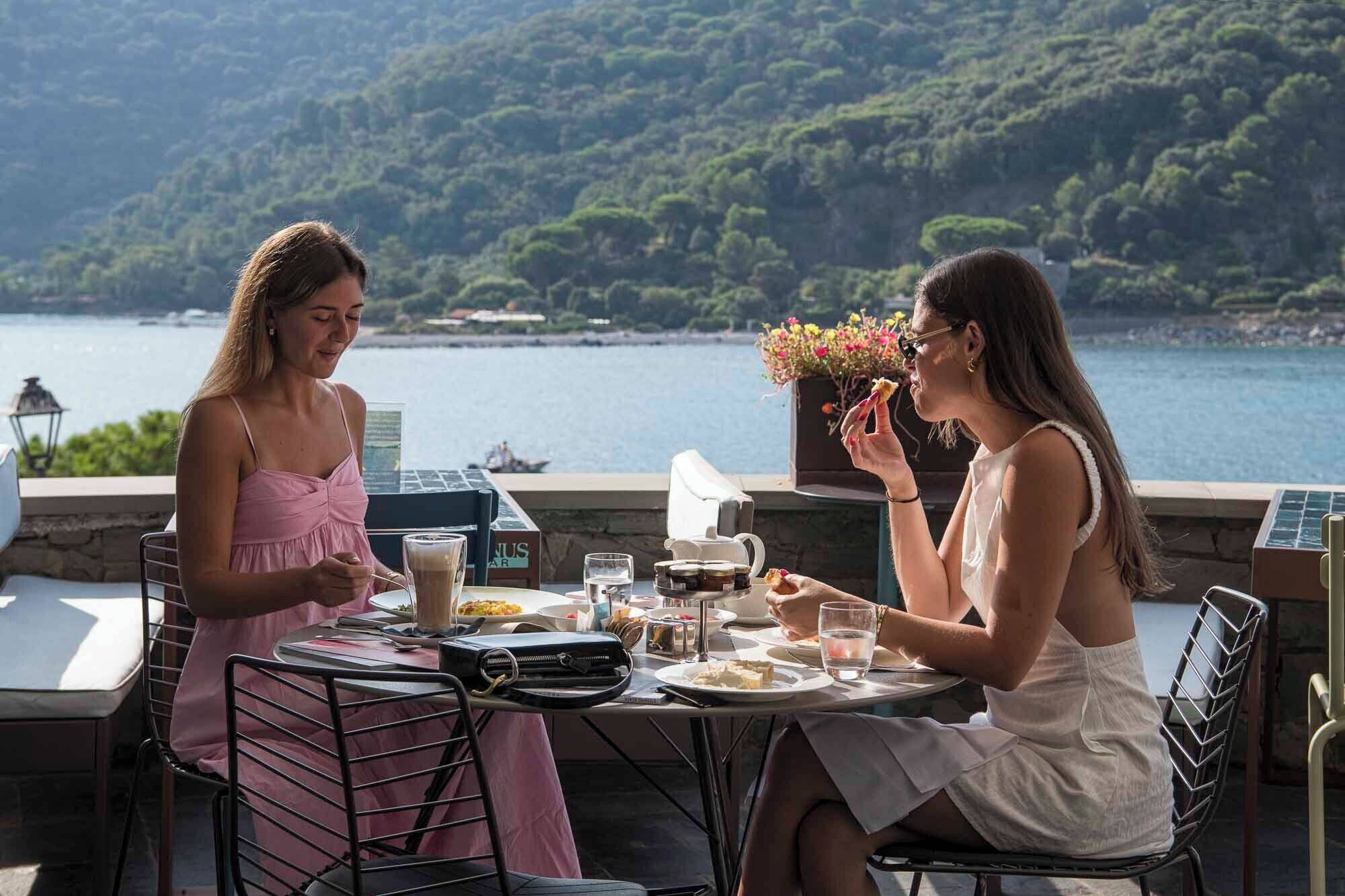 Grand Hotel Portovenere en Italy