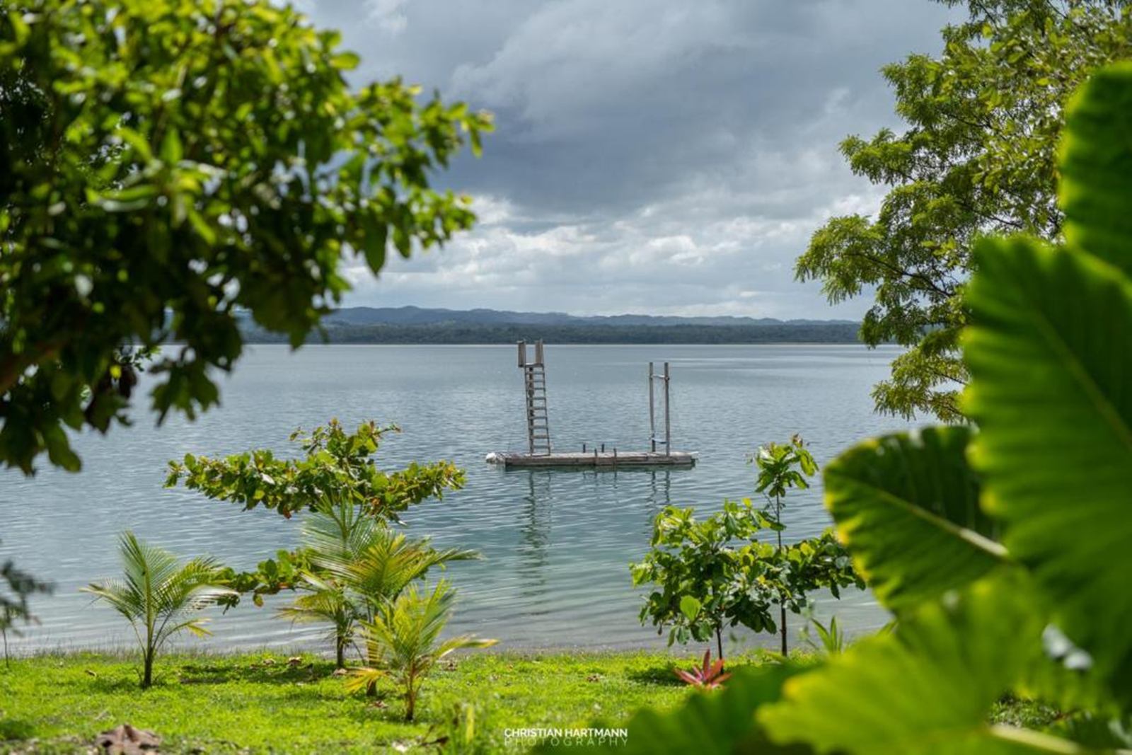 Hotel Gringo Perdido en lago peten itz