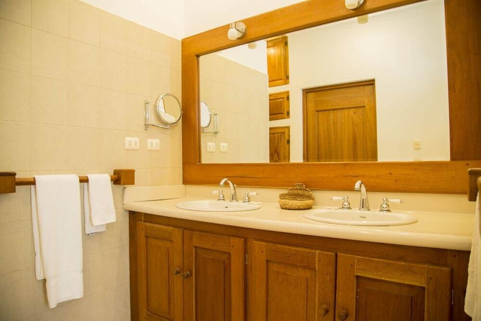 Hotel Gringo Perdido en lago peten itz